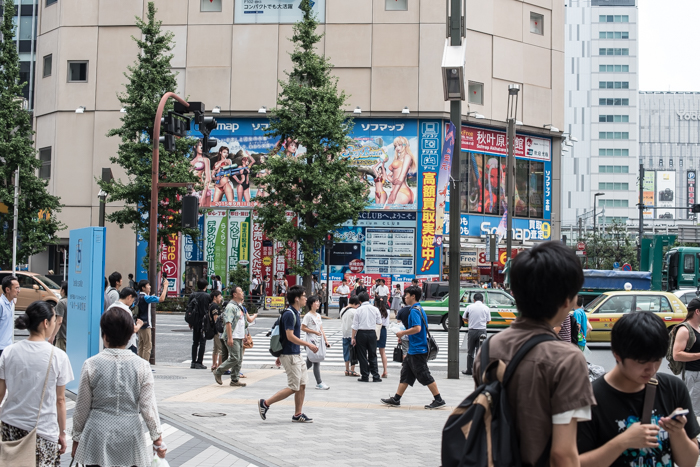 http://www.davideconventi.com/files/gimgs/118_akihabara2015-7481.jpg